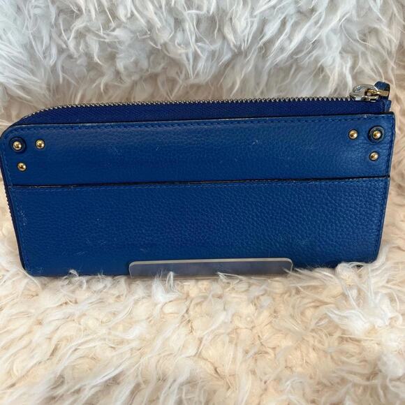 Chloe Zippy Lock and Key Long Wallet (CHXX052) - Picture 3 of 9